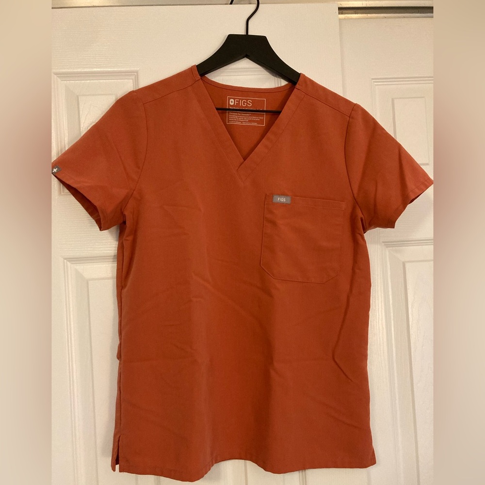 Figs Women’s Terracotta Orange Scrub Top